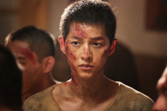 Song Joong-ki stars in “The Battleship Island.” (CJ Entertainment)