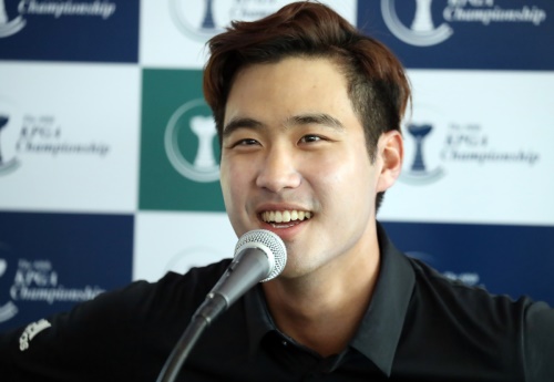 연예인도 부러워 할 외모를 갖춘 장이근.[사진=KPGA]