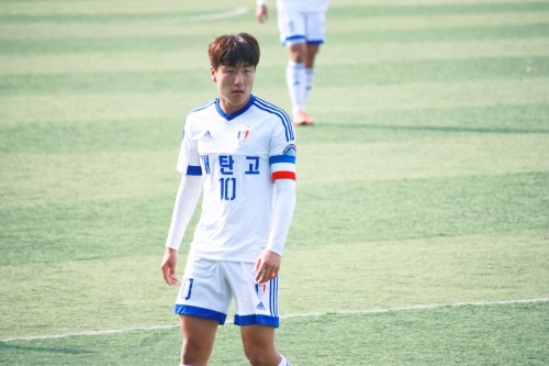 유주안은 매탄중, 매탄고를 거쳐 올 시즌 성인팀 수원삼성에 입단했다. [사진=정종훈]