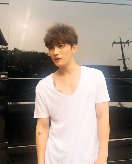 (C-Jes Entertainment)