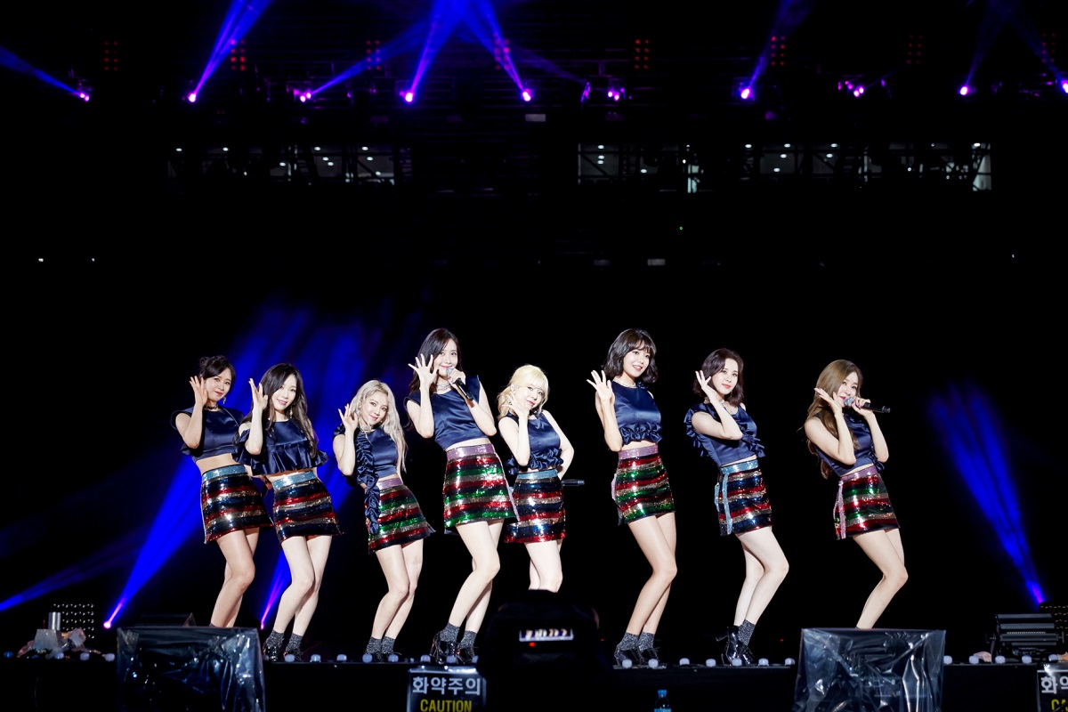 K-pop girl group Girls‘ Generation performs at the “SM Town Live World Tour VI” concert held at Seoul World Cup Stadium on Saturday. (S.M. Entertainment-Yonhap)