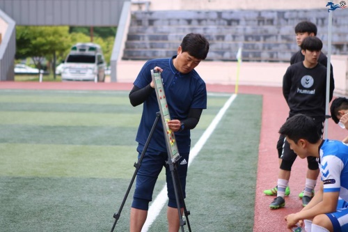 영남대 김현준 감독이 김병수 감독을 뒤이어 영남대를 이끌고 있다. [사진=영남대 축구부 홍보단 홍진녕]