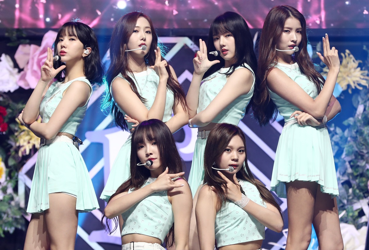 GFriend gets in the mood for summer with new single 'Love Whisper