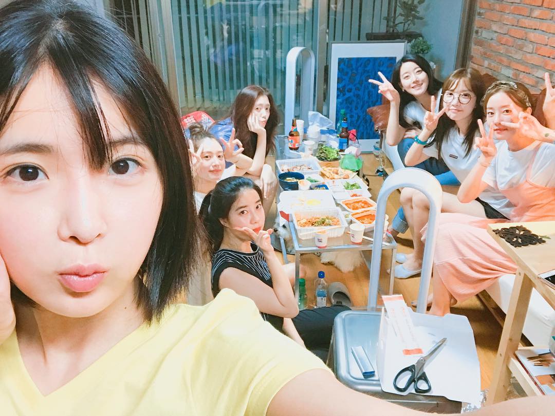 조현영 인스타