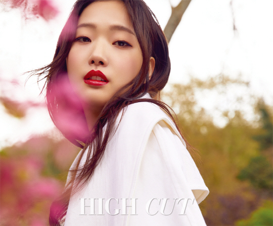 (High Cut)