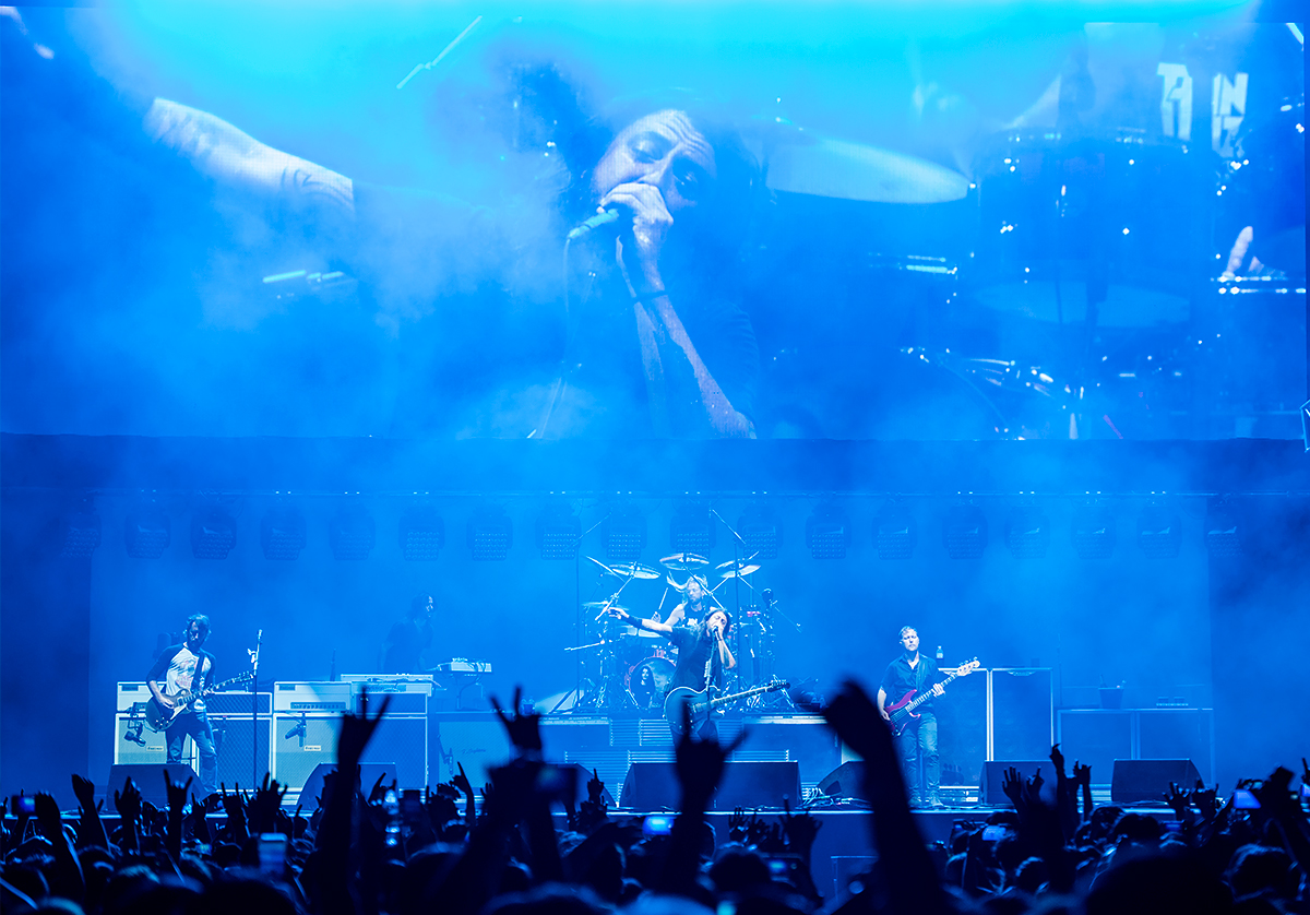 Foo Fighters perform at the “Live Forever Long” concert in Seoul on Tuesday. (Live Nation Korea)