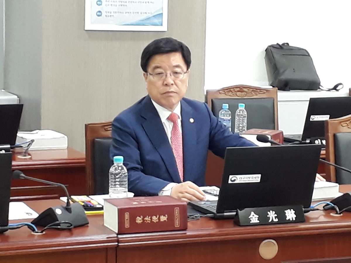 국정감사에 임하고 있는 김광림 국회의원(사진=김병진기자)