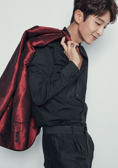 이준기, '2017 AAA' 참석 확정…한류 파워 예고 - 헤럴드 POP