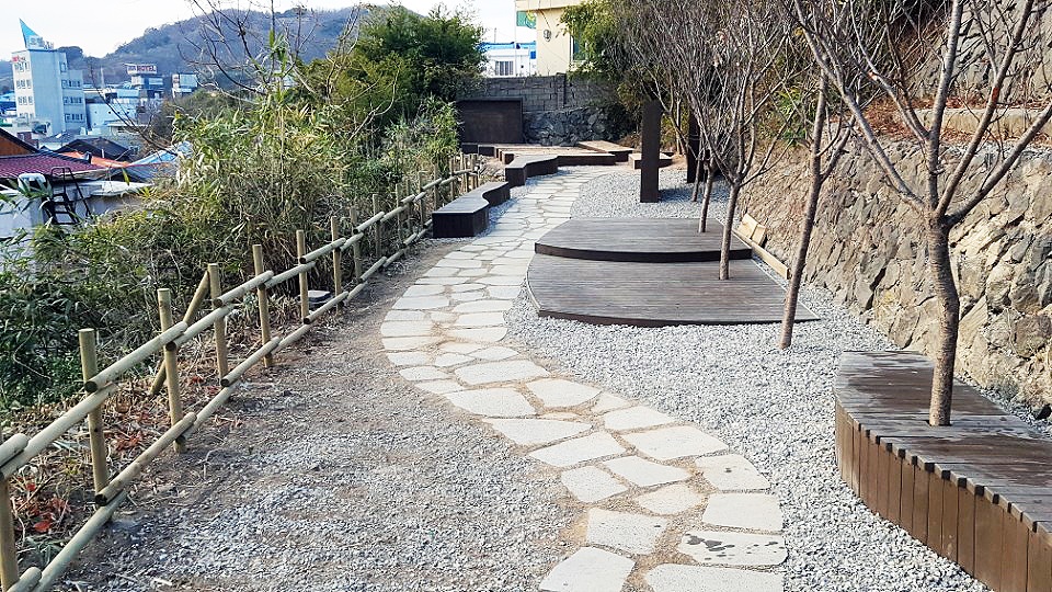 구룡포의 해터바다 마루(포항시 제공)