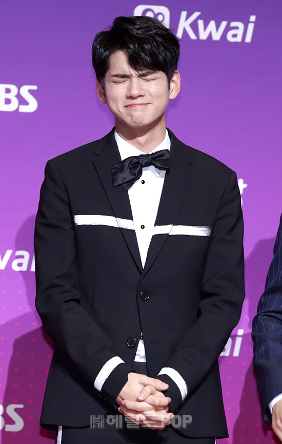 [포토]옹성우 울상, '내가 왜그랬을까...?' - 헤럴드뮤즈 (Herald Muse)