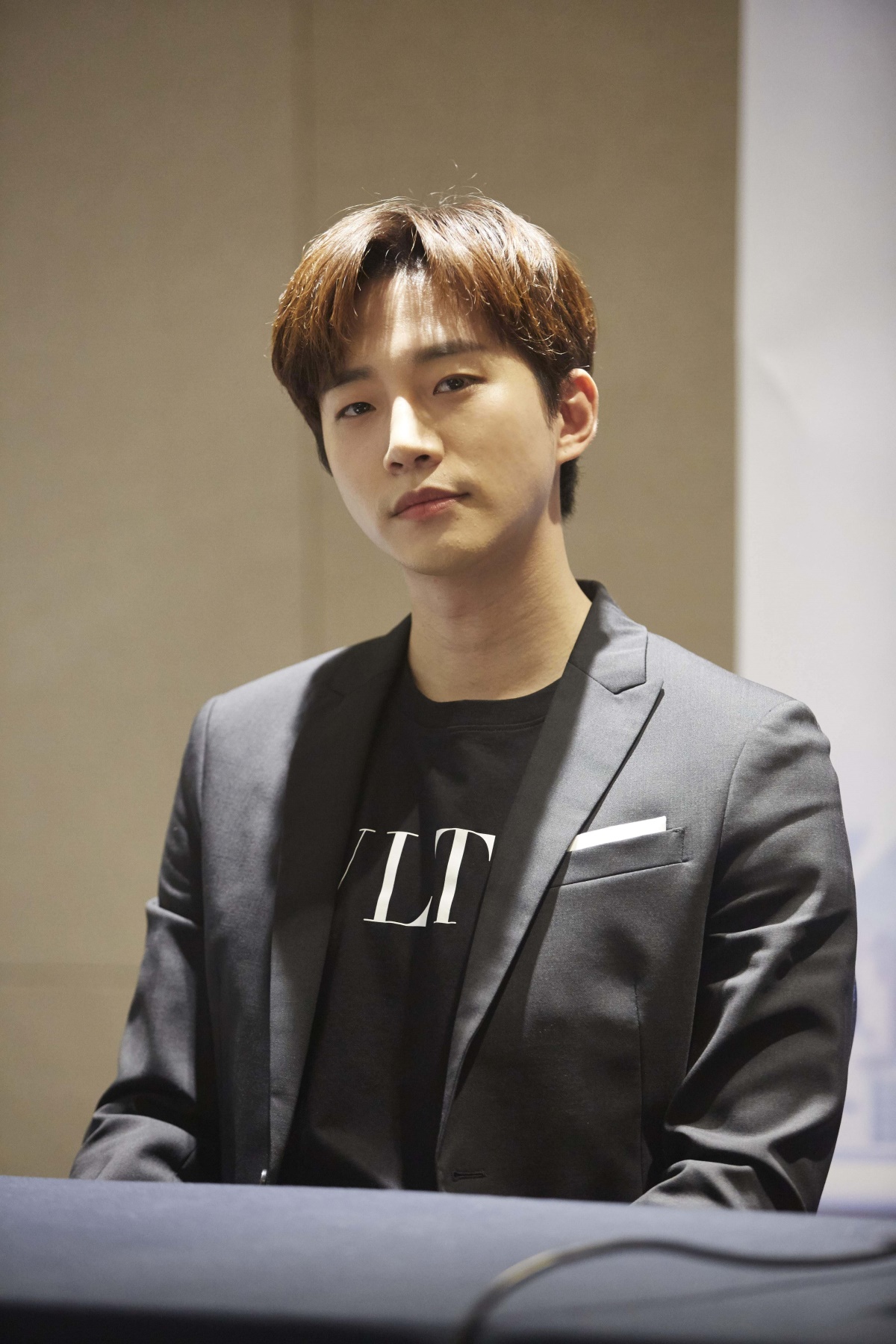 Junho attends a press conference Tuesday at Digital Media City in northwestern Seoul. (JTBC)