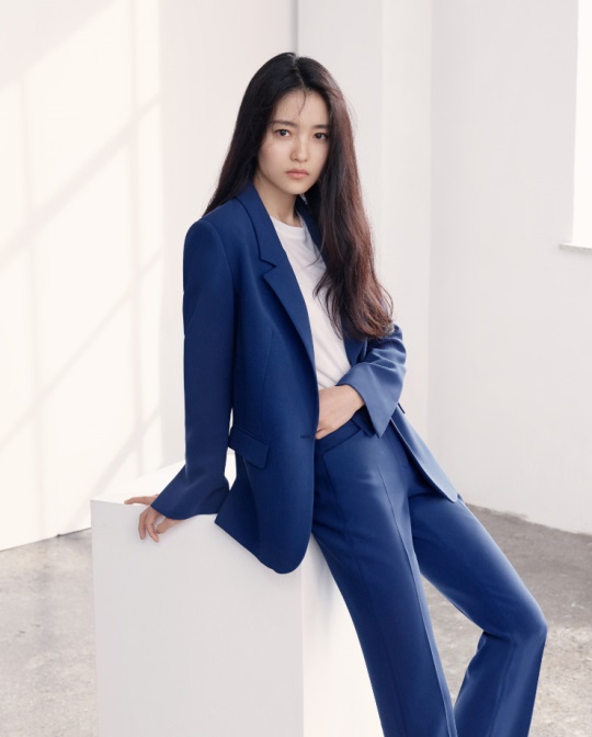 프론트로우 제공