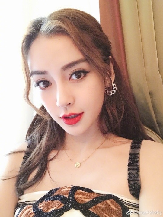 사진=안젤라베이비 웨이보