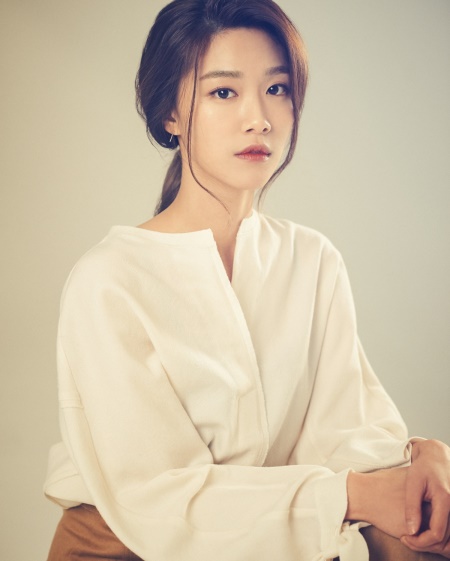 JTBC '으라차차 와이키키'에서 민수아의 얼굴을 보여준 배우 이주우(사진=마이컴퍼니)
