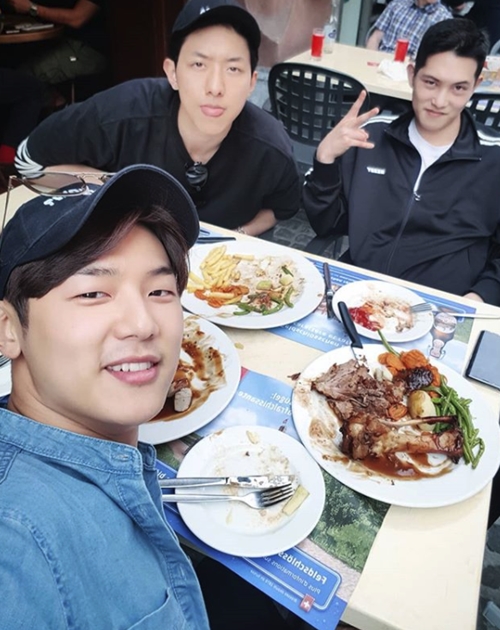 강민혁 인스타