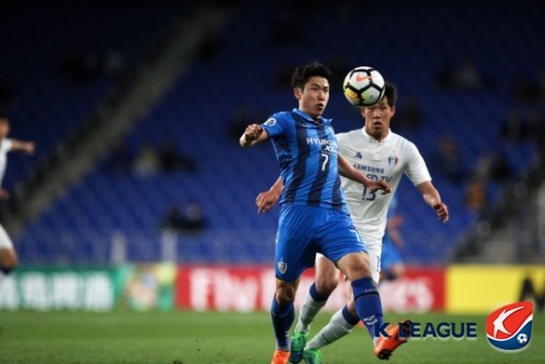 수원 전 결승골을 터트리며 울산의 승리를 이끈 공격수 김인성. [사진=한국프로축구연맹 제공]