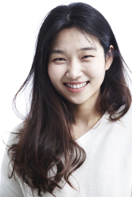할리우드 배우 제이크 질렌할과 공효진의 팬이라고 고백한 성령(사진=마일스톤컴퍼니)