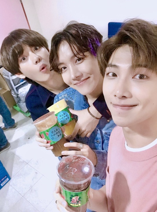 사진=방탄소년단 공식 트위터