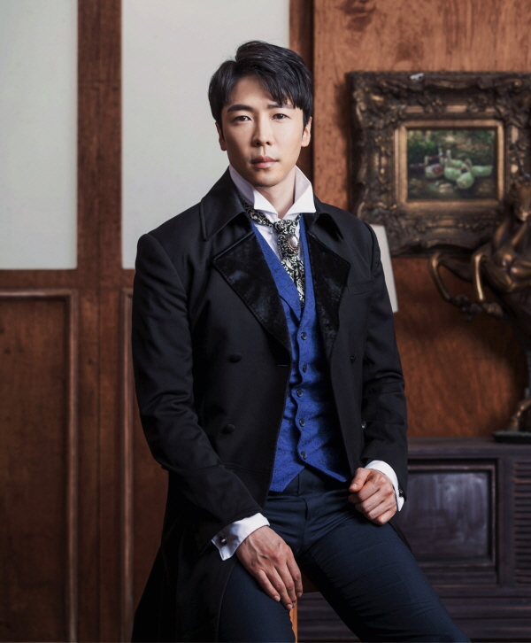 뮤지컬 붉은정원 배우 에녹 프로필컷(사진=벨라뮤즈 제공)