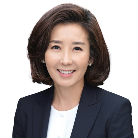 자유한국당 중진의원 5명과 뜻을 같이 한 나경원 의원(사진=공식 페이스북)