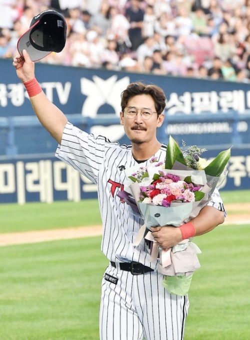 KBO 최다 안타 기록을 새로 쓴 박용택. [사진=KBO]