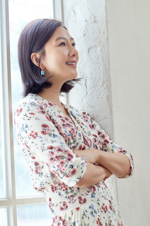 배우 김희애/사진=YG엔터테인먼트 제공