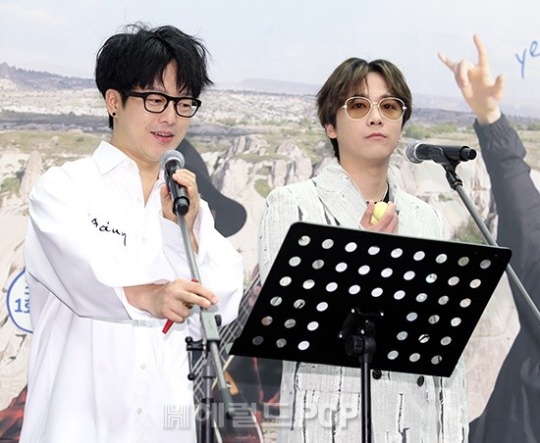 하현우-이홍기/사진=민은경 기자