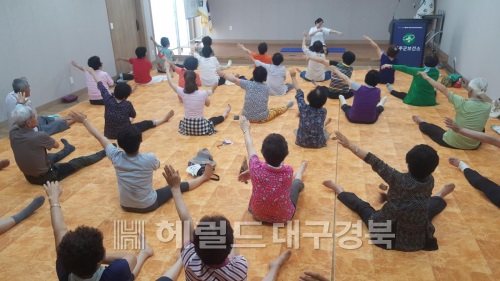 성주군은 내달 20일까지 주2회 보건소 보건교육실에서 '건강플러스 운동교실'을 실시한다. (성주군 제공)