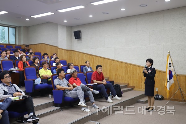 박경순 울진해양경찰서장은 지난 28일 울진해양레포츠센터에서 한국수산업경영인 경북연합회원들을 대상으로 특강을 진행했다.