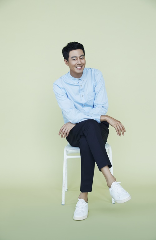 배우 조인성/사진=아이오케이컴퍼니 제공