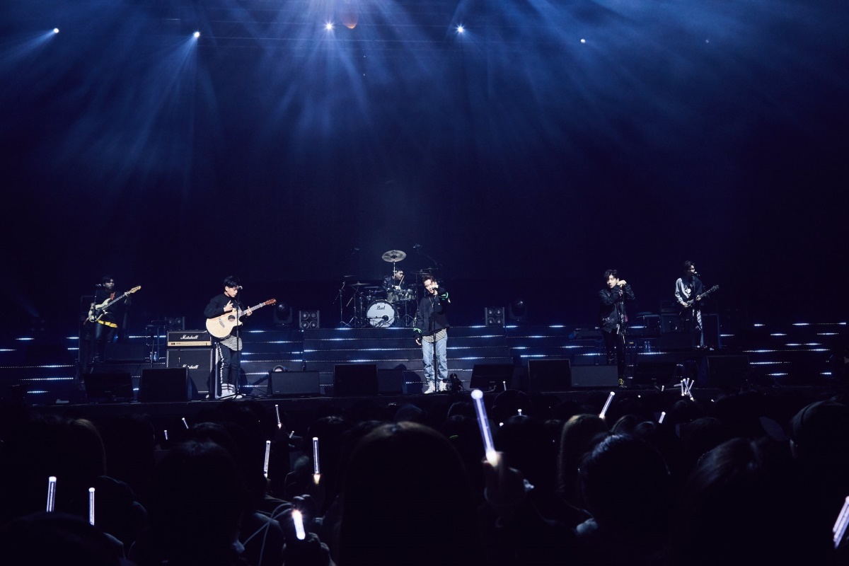 (Facebook @OfficialTheEastLight)