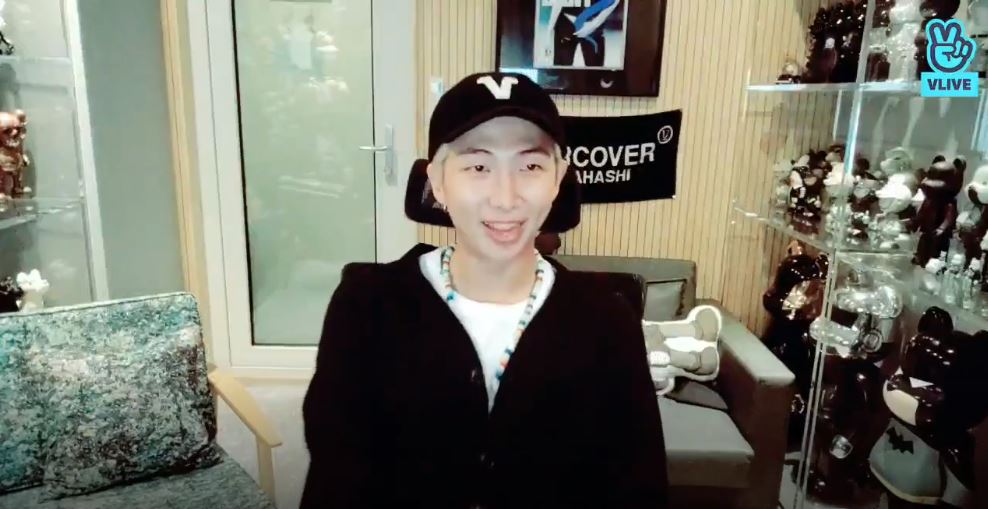(Naver's V Live)