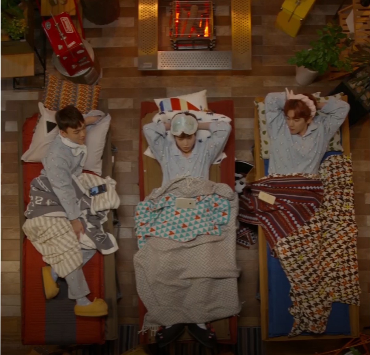 (Naver's V Live)