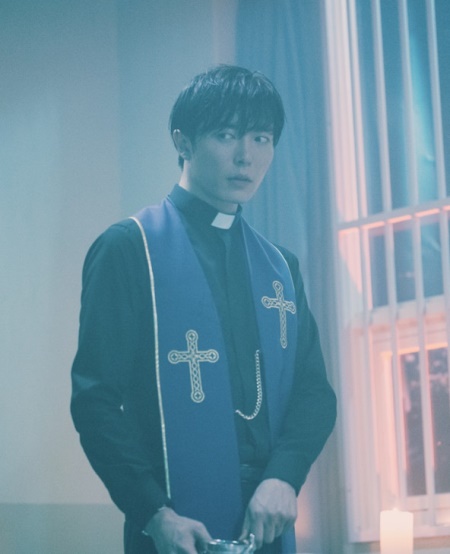 '손 the guest' 김재욱 스틸컷(사진=OCN)