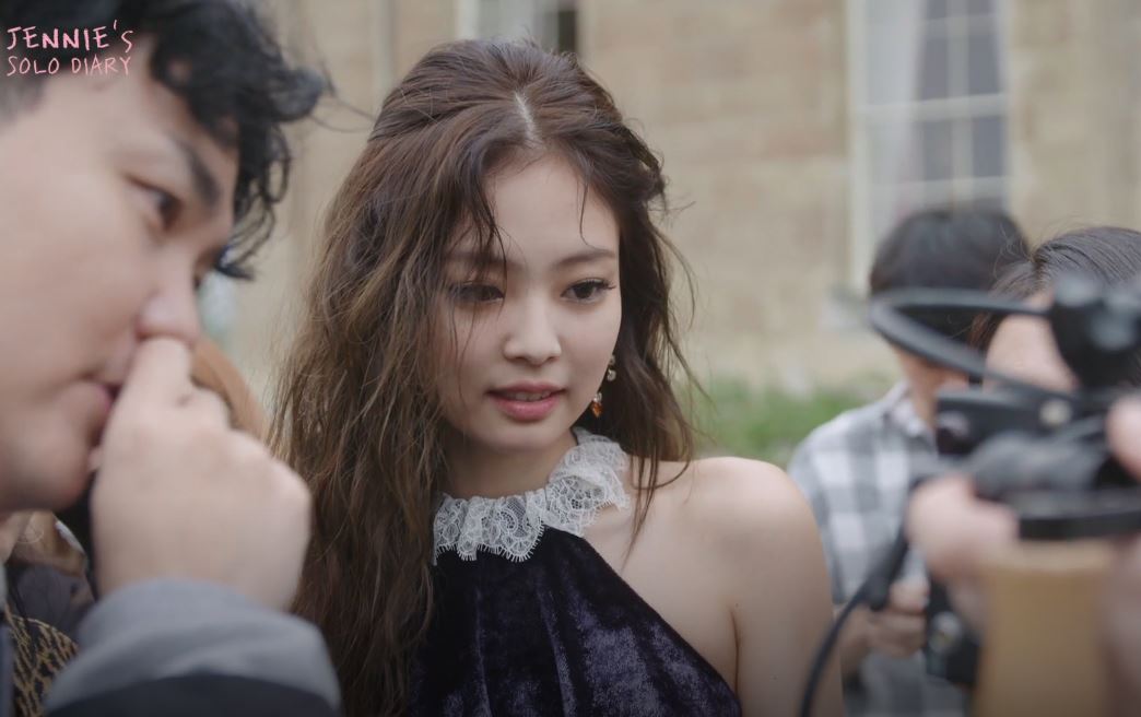 BLACKPINK's Jennie on the set of her SOLO music video shoot in London in 2018