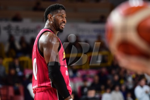 LG 제임스 메이스가 더블더블을 기록하며 팀의 승리를 이끌었다. [사진=KBL]