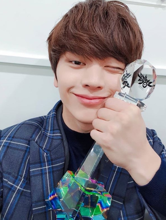 사진=육성재 인스타그램