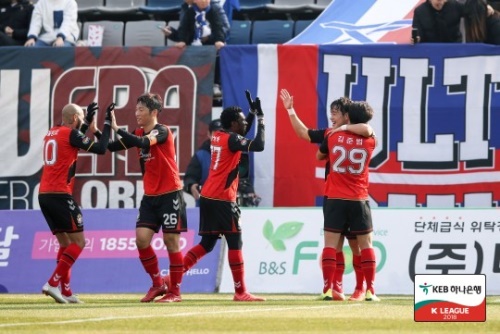 김효기가 경남의 선제골을 기록했다. [사진=한국프로축구연맹]