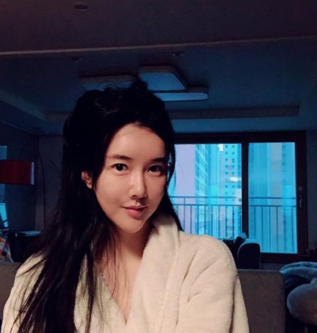 배우 장미인애가 또 다시 음모론을 제기했다.(사진=본인 SNS)