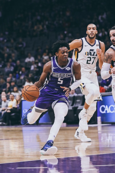 2년차 시즌에 자신의 기량을 맘껏 보여주고 있는 디애런 팍스. [사진=NBA]