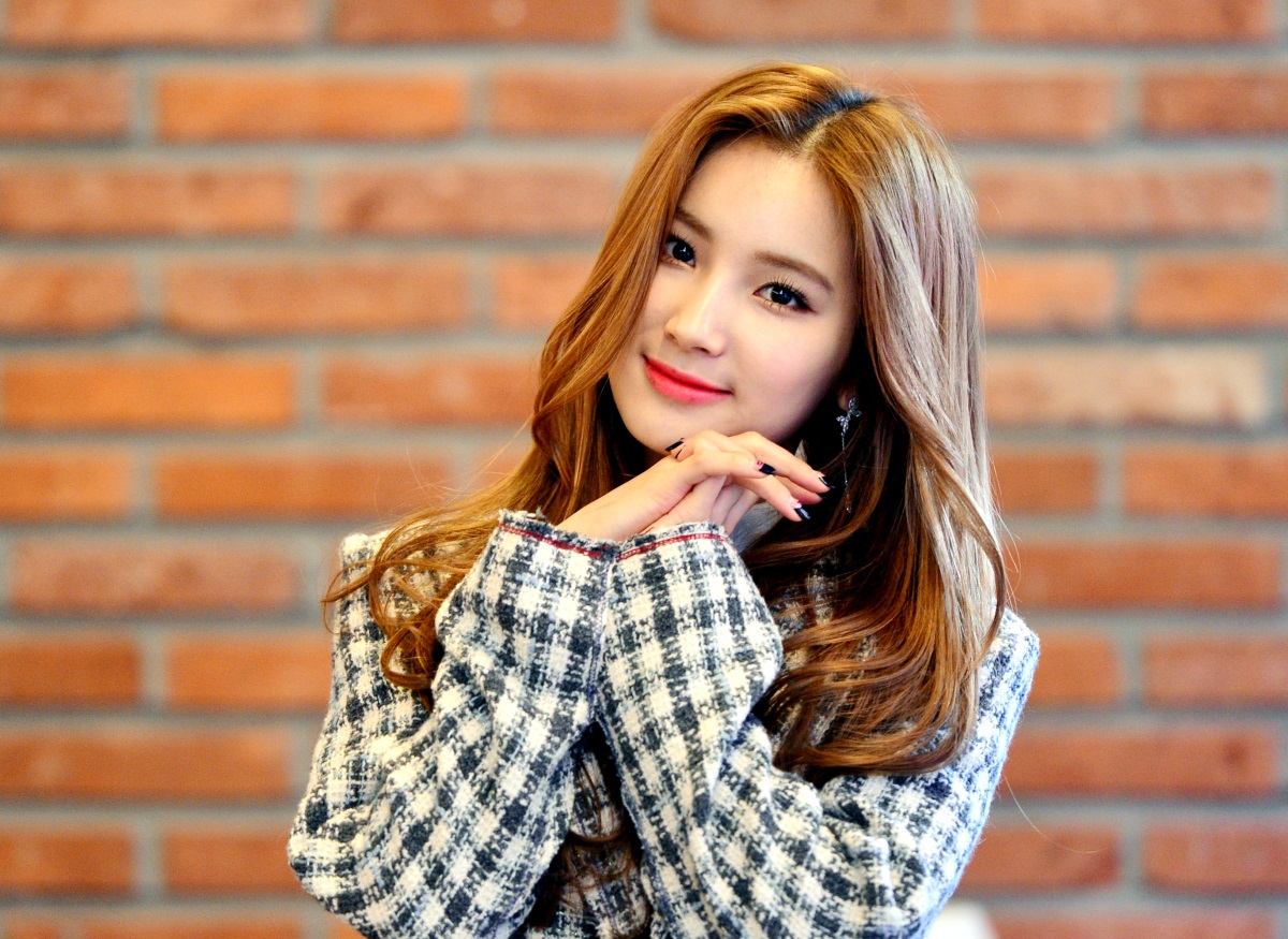 Sohee of Elris poses during an interview with The Korea Herald in Seoul (Park Hyun-koo / Korea Herald)