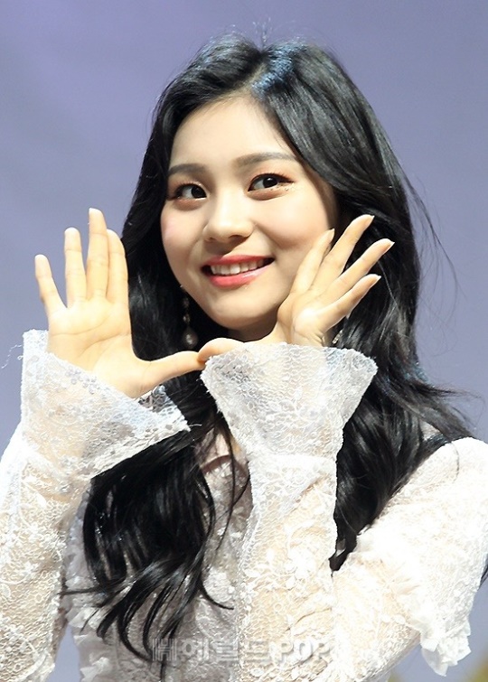 여자친구 엄지/사진=민선유 기자