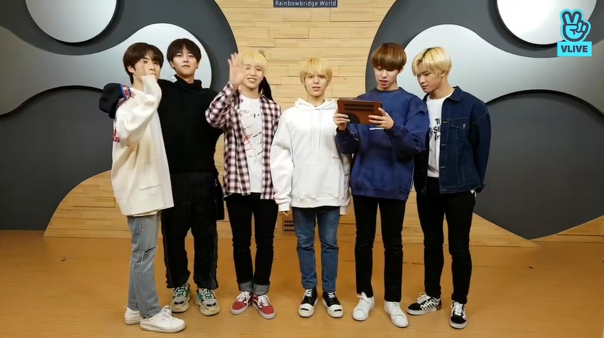 (Naver's V Live)