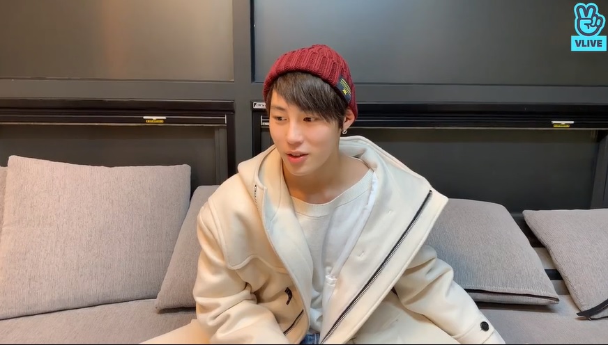 (Naver's V Live)