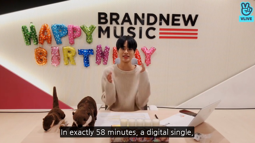 (Naver's V Live)