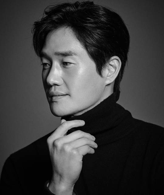 사진 출처: BH엔터테인먼트
