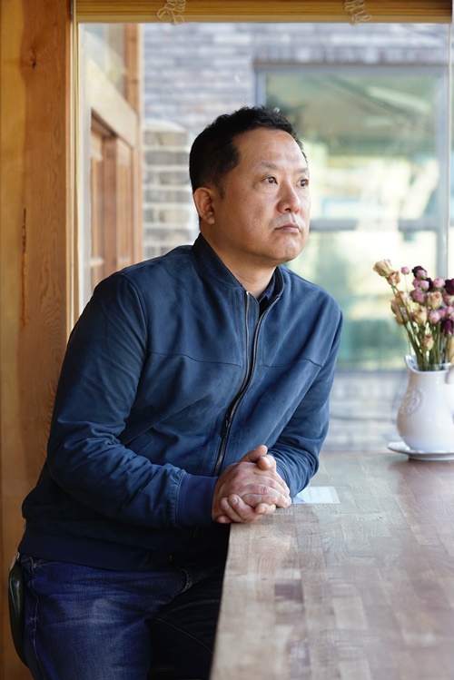 이한 감독/사진=롯데엔터테인먼트 제공