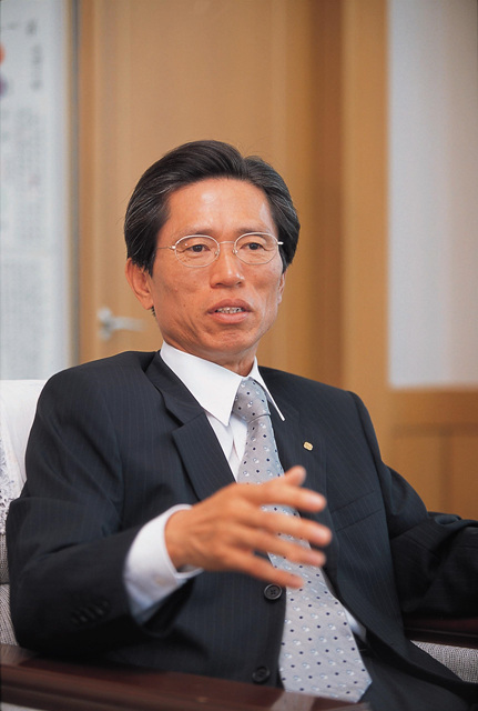이홍중 화성산업 대표이사 회장(화성산업 제공)