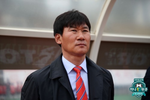 조성환 감독이 제주 유나이티드 지휘봉을 내려놓는다. [사진=한국프로축구연맹]