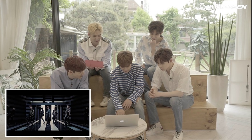 (Naver's V Live)